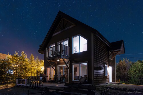 ESKER NATURE TWO BEDROOMS & MEZZANINE LAKE VIEW ACCESS TO SPA, SAUNA & YURT