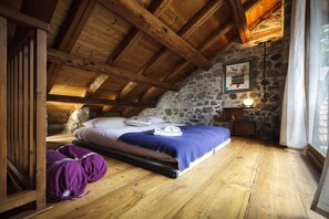 4 dormitorios, tabla de planchar con plancha, wifi gratis y ropa de cama