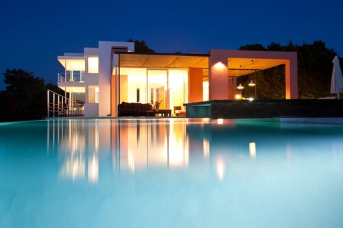 Villa ultramoderne avec piscine à débordement - Villa Es Calo