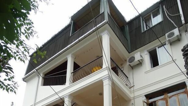 Front of property - Gulnasi's Guesthouse (Batumi)