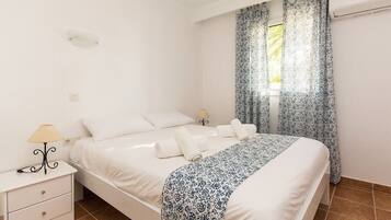 5 chambres, fer et planche Ă repasser, Wi-Fi gratuit, draps fournis