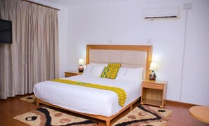 Deluxe Studio, 1 Bedroom - Rosemary Courts Hotel (Entebbe)