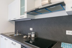 Fridge, oven, stovetop, highchair
