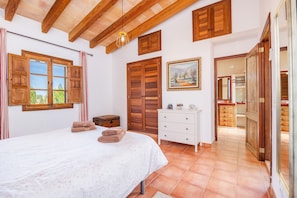 3 chambres, fer et planche Ă repasser, Wi-Fi gratuit, draps fournis