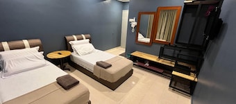 Marina Cove Resort