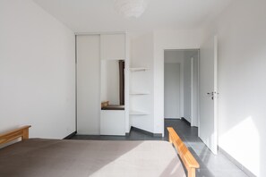 2 Schlafzimmer, Bügeleisen/Bügelbrett, kostenloses WLAN