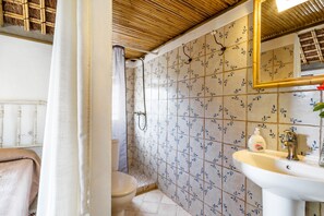 Doccia, asciugacapelli, asciugamani