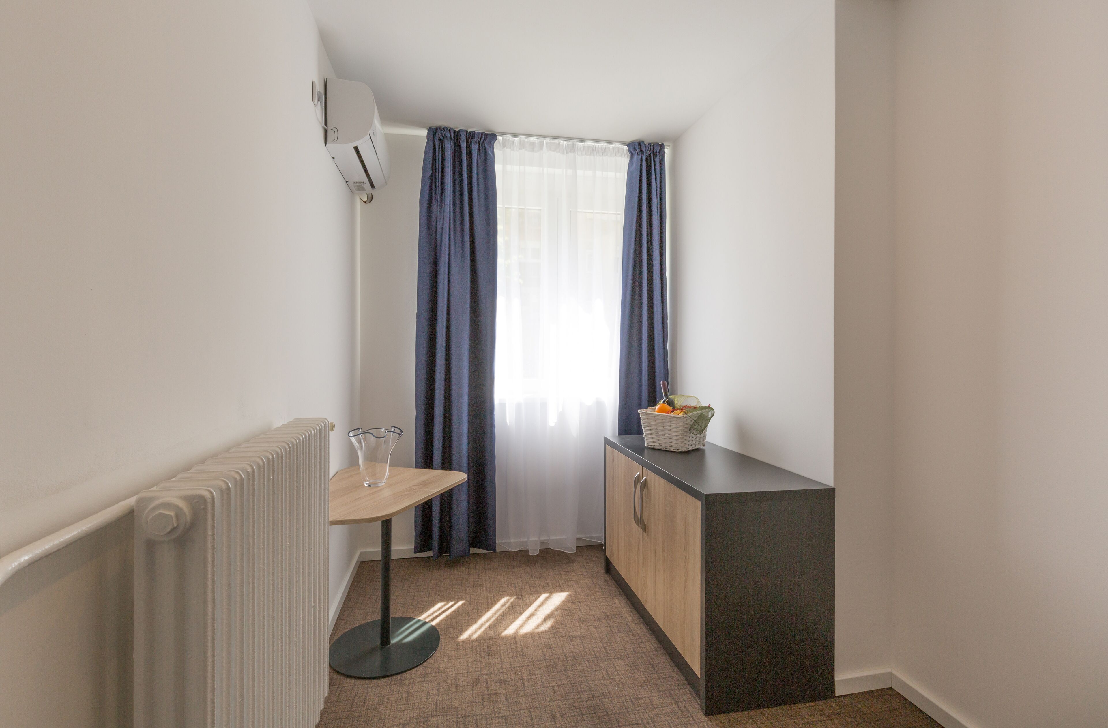 Photo - Premium Crown Suites