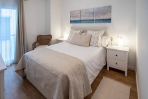 2 bedrooms, WiFi, bed sheets