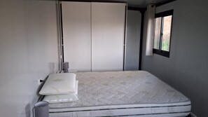 1 bedroom, iron/ironing board, free WiFi, bed sheets