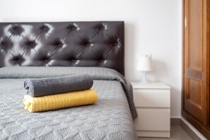 2 bedrooms, bed sheets - Beautiful Apartment "Entre Vientos" in the City Center with Air Conditioning (Conil de la Frontera)