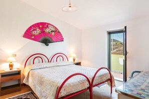 2 habitaciones, tabla de planchar con plancha y wifi gratis 