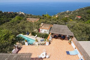 Property grounds - Casa Tatano with private pool and sea view (Massa Lubrense)