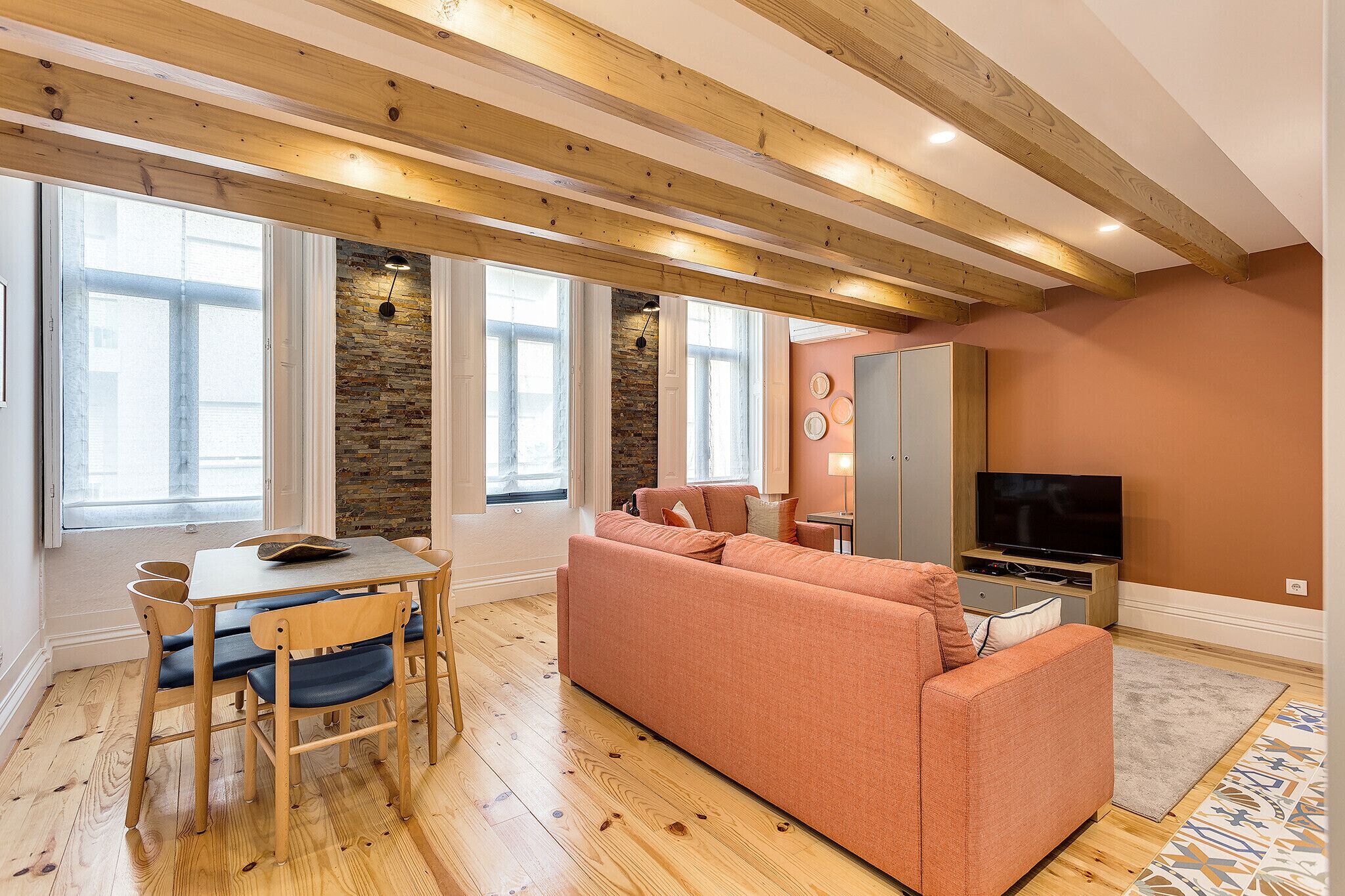 TV, Netflix, streaming services