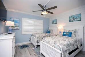 2 bedrooms, iron/ironing board, free WiFi, bed sheets - Sand Pointe 212 - Gulf view vacation rental condominium (Sanibel)