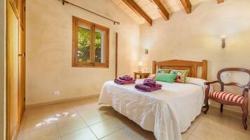 2 soverom, strykejern/-brett, wi-fi (inkludert) og sengetøy