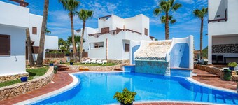 House in holiday resort close to the sea – Marina D’Or Casa 5