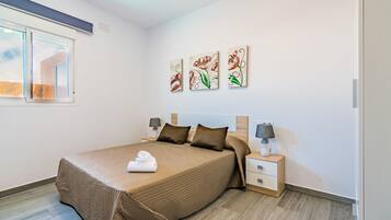 2 camere, ferro/asse da stiro, Wi-Fi gratuito, lenzuola