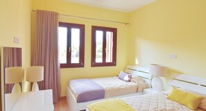 Departamento | 2 habitaciones, tabla de planchar con plancha, cunas y wifi gratis 