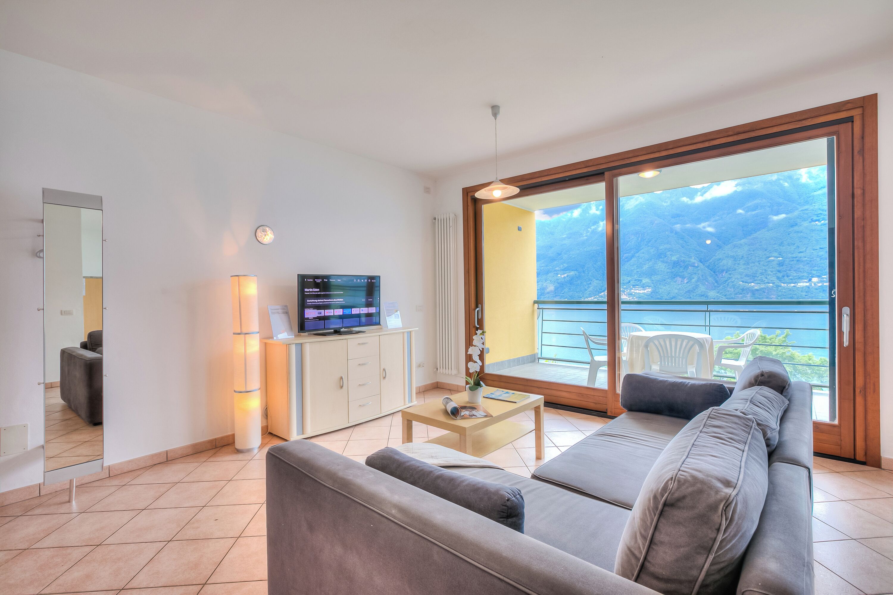 TV màn hình phẳng 21-inch có truyền hình kỹ thuật số, TV, văn phòng 