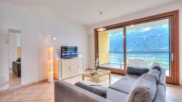 TV màn hình phẳng 21-inch có truyền hình kỹ thuật số, TV, văn phòng