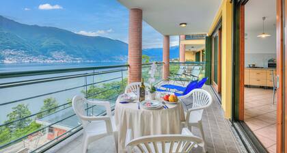 Va Pensiero sul lago Stunning View