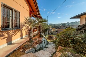 Vila família, vários quartos, 2 banheiros, ao lado da montanha (Villa Laura Private Pool and Garden) | Área da propriedade