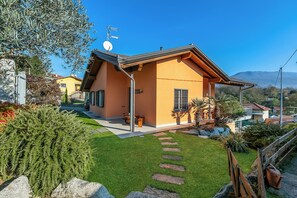 Exterior - Villa Laura Private Pool and Garden (Besozzo)