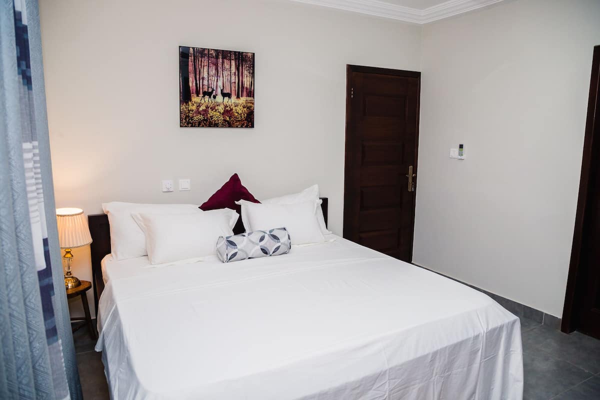 Chambre Simple | Draps en coton égyptien, literie de qualité supérieure