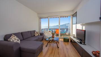 Appartement Familial, plusieurs chambres, 2 salles de bains, cÎté montagne (Aldesago Panoramica) | Coin séjour