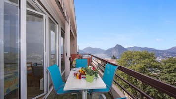 Family Apartment, Multiple Bedrooms, 2 Bathrooms, Mountainside (Aldesago Panoramica) | Outdoor dining