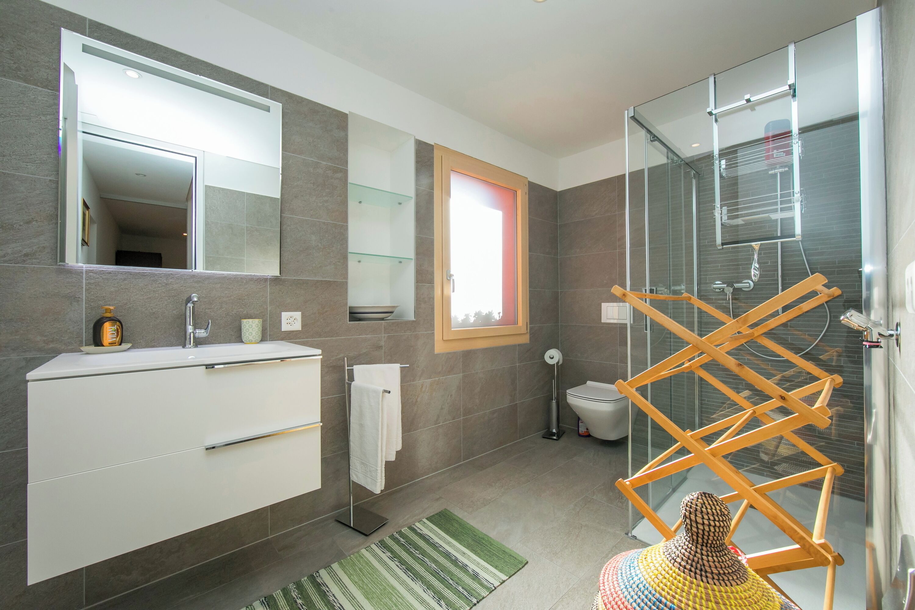 Family Townhome, Multiple Bedrooms, Mountainside (Ca' Melin) | Bathroom | Shower, rainfall showerhead, hair dryer, towels