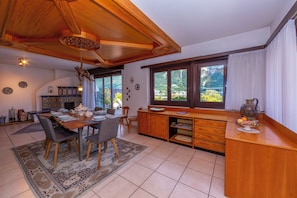 Departamento familiar, varias habitaciones, 2 baños (Casa Bader) | Restaurantes