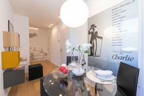 Family Apartment, Multiple Bedrooms (Casa Basilico) | Dining