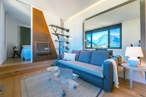 1 Schlafzimmer, laptopgeeigneter Arbeitsplatz, Bügeleisen/Bügelbrett