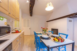 Family Townhome, Multiple Bedrooms, 2 Bathrooms, Mountainside (Casa Gialla) | Dining - Casa Gialla (Arogno)