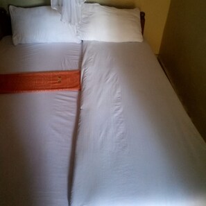 Desk, bed sheets - Jackmart Lodge - Adults Only (Nakuru)