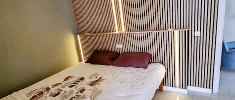 1 bedroom, free WiFi, bed sheets