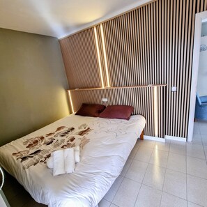 1 chambre, Wi-Fi gratuit, draps fournis