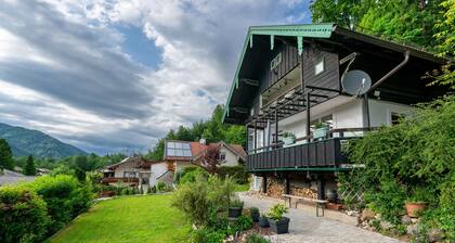 Holiday home "Ruheplatzerl" - your place of power in the mountains