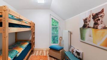 3 makuuhuonetta, ilmainen Wi-Fi, vuodevaatteet