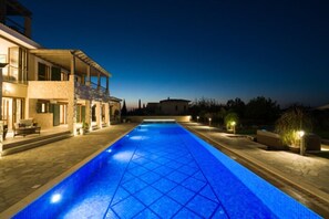 Piscine extérieure