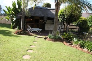Garden - Kayamina Guesthouse (Randburg)