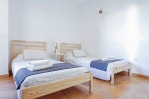 2 chambres, Wi-Fi gratuit, draps fournis
