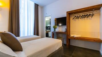 Classic dubbelrum eller tvÄbÀddsrum - utsikt mot staden | Utsikt frÄn rummet