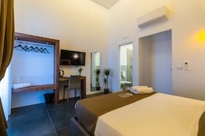 Dobbeltrom – superior | Sengetøy av topp kvalitet, dundyner, memory foam-senger og minibar