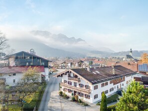 Exterior - Holiday Apartment "Beim Kreuzfelder Gambskogel" with Wi-Fi, Garden & Mountain View (Inzell)