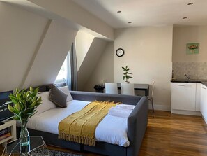 TV de tela plana 28 polegadas com canais digitais, TV, Netflix