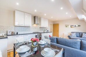 Appartement Luxe | Restauration dans la chambre