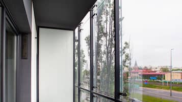 Business Studio | Balcony